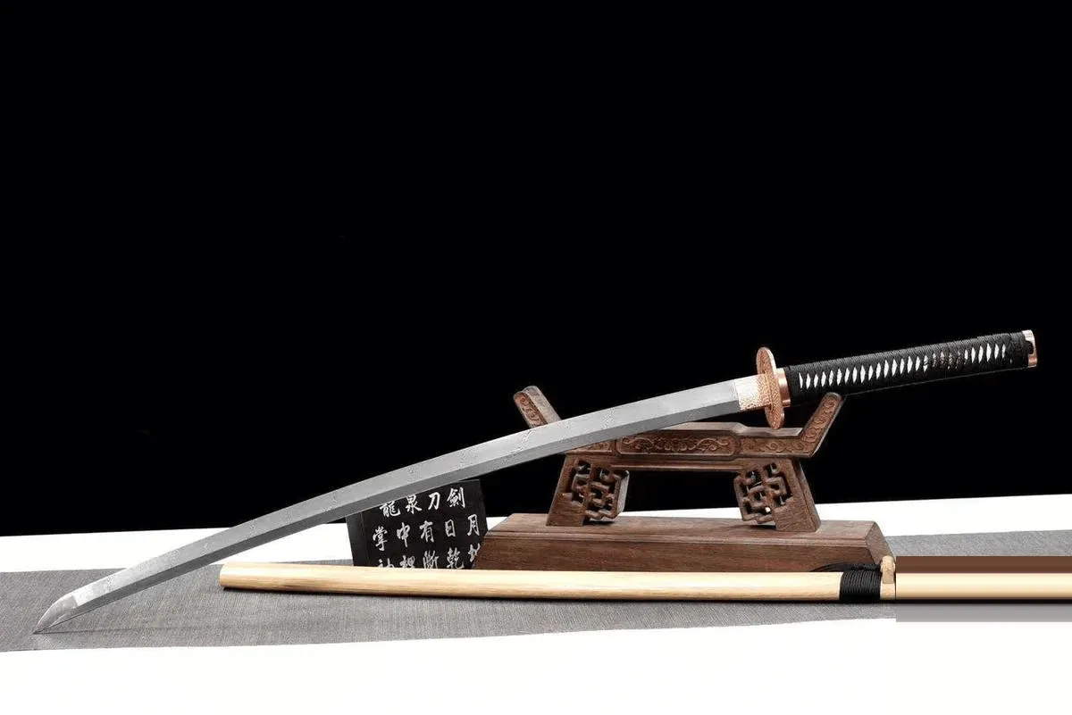 Katana Shiroi ki 白い木